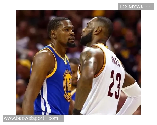 GM调查揭示关键时刻谁能投中致胜球库里居首杜兰特哈利紧随其后 GM调查揭示关键时刻谁能投中致胜球库里居首杜兰特哈利紧随其后