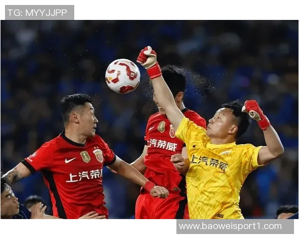 山西崇德荣海主场遭中足联通报批评因个别观众投掷鼓槌事件